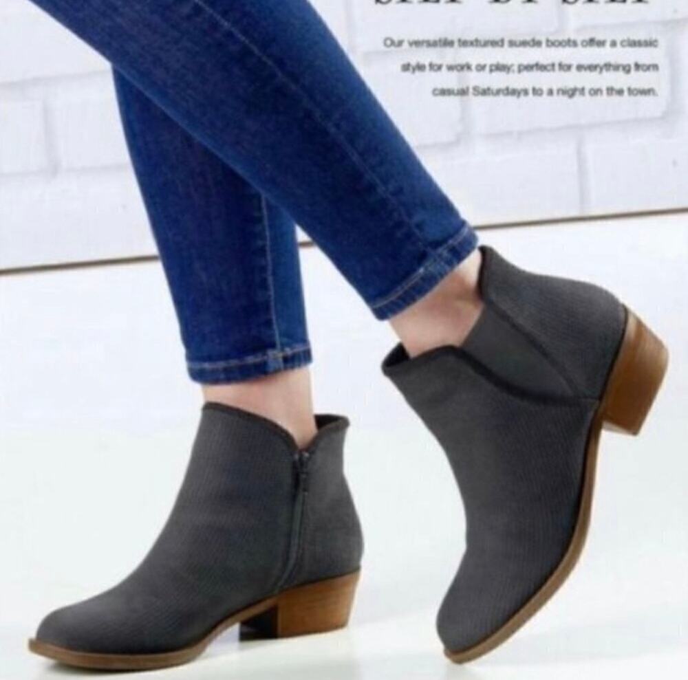 Kensie 8.5 Gerona textured suede ankle boots perforated dark grey New booties